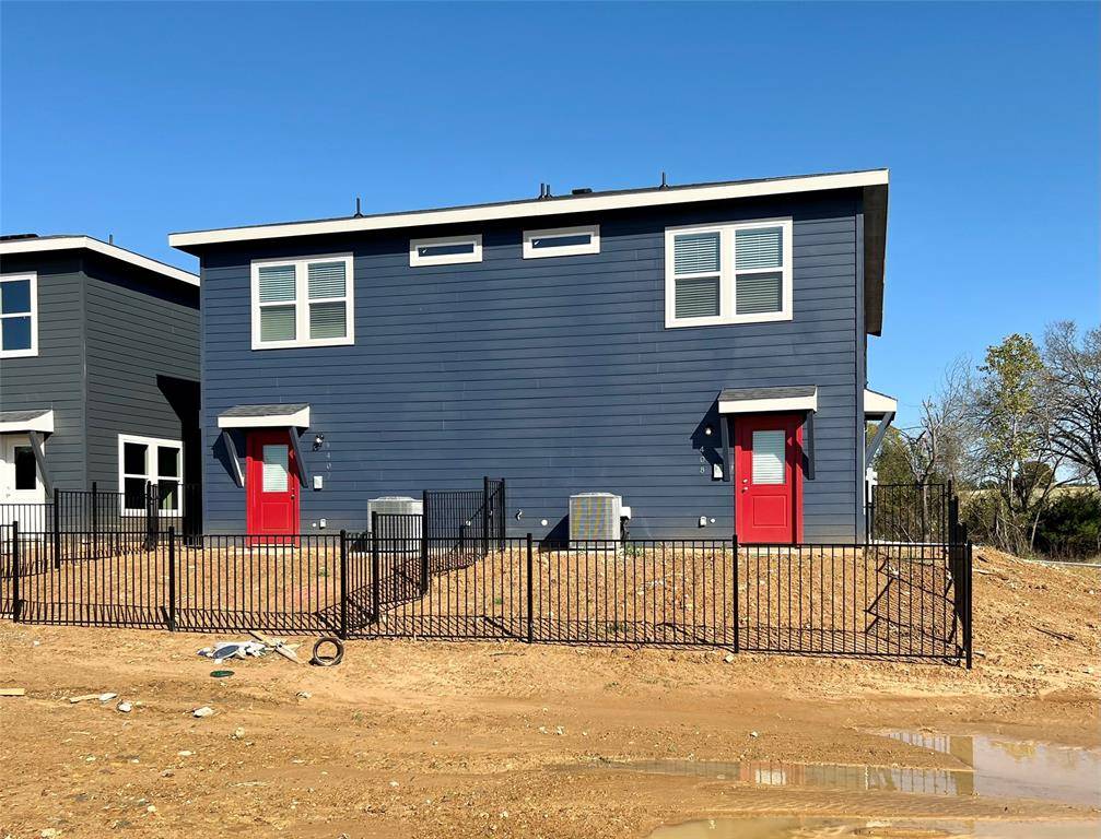 Burleson, TX 76028,3501 E Renfro Street #408