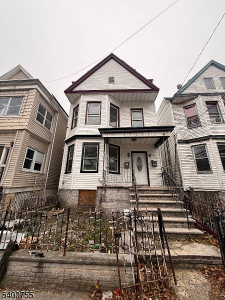 Jersey City, NJ 07305,221 Bayview Ave