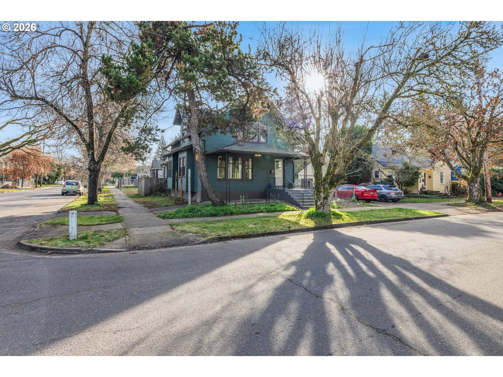 Salem, OR 97301,210 19TH ST SE