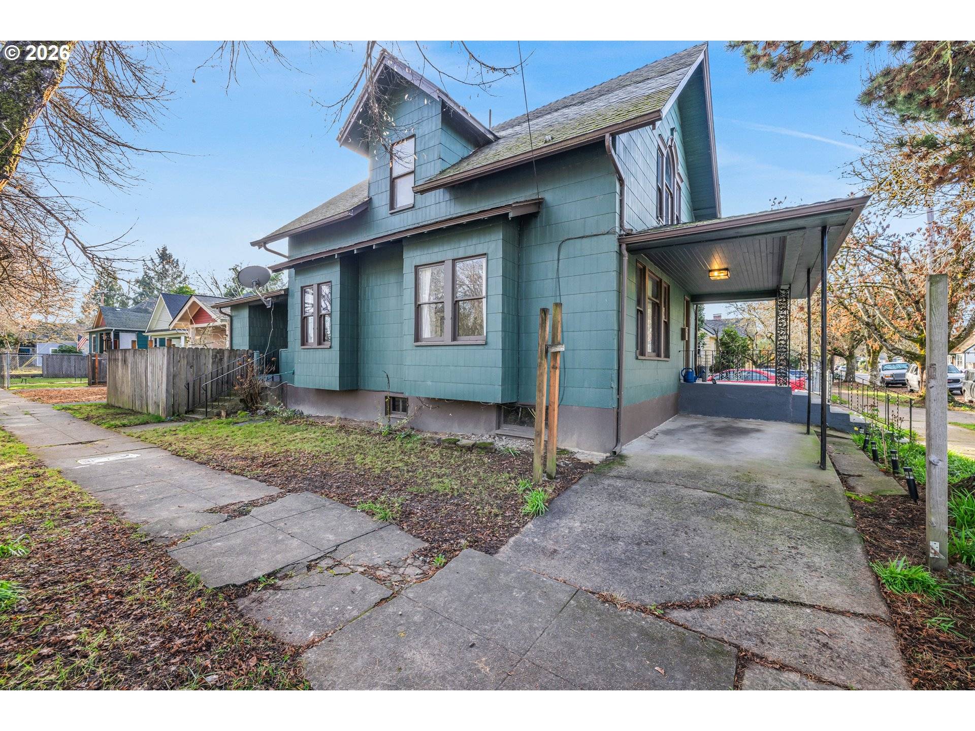 Salem, OR 97301,210 19TH ST SE