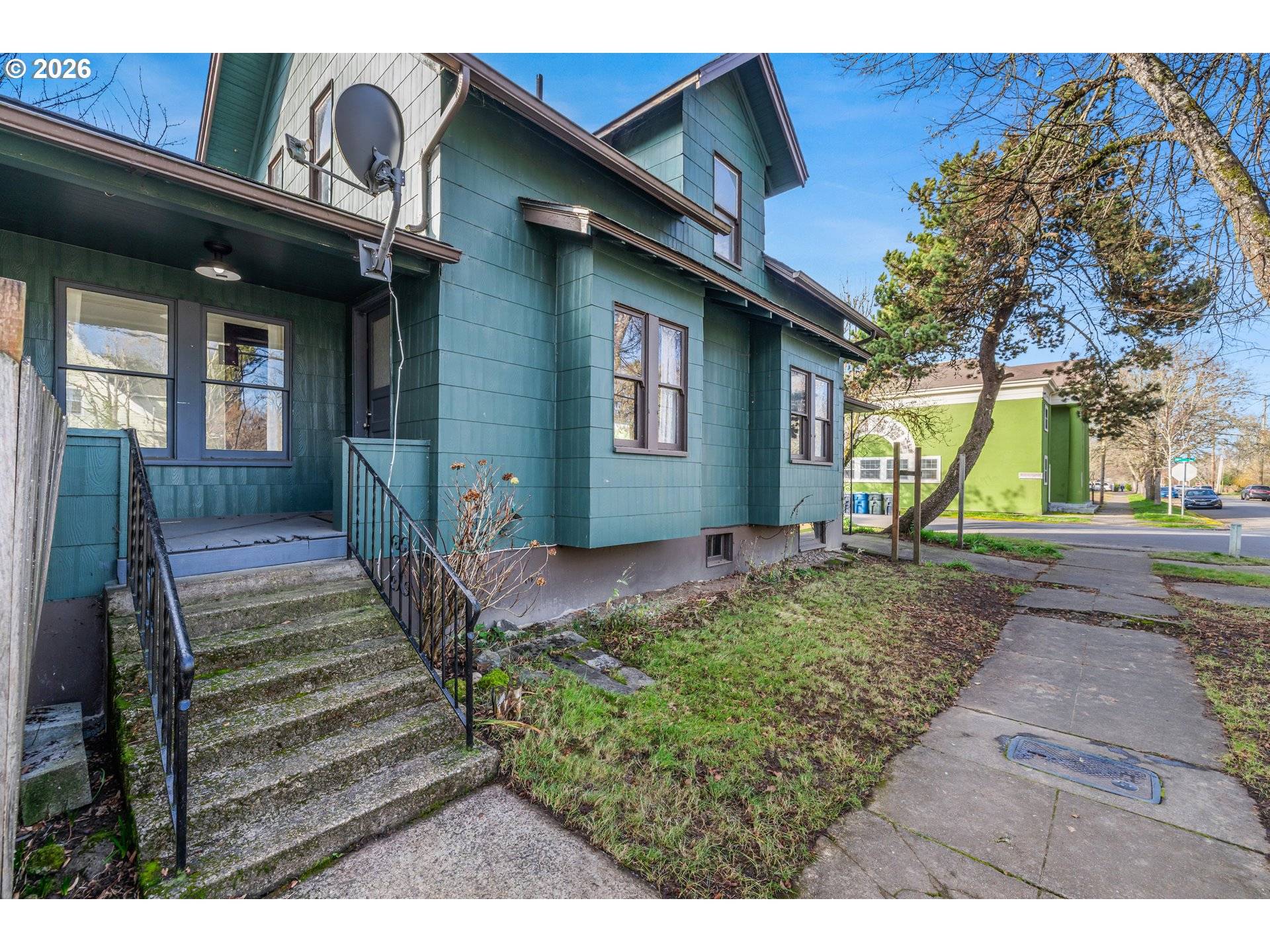 Salem, OR 97301,210 19TH ST SE