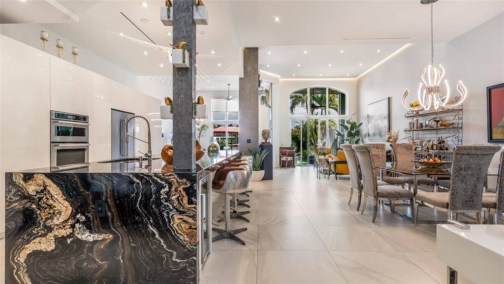 Aventura, FL 33180,21205 NE 38th Ave #66