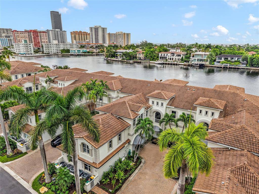 Aventura, FL 33180,21205 NE 38th Ave #66