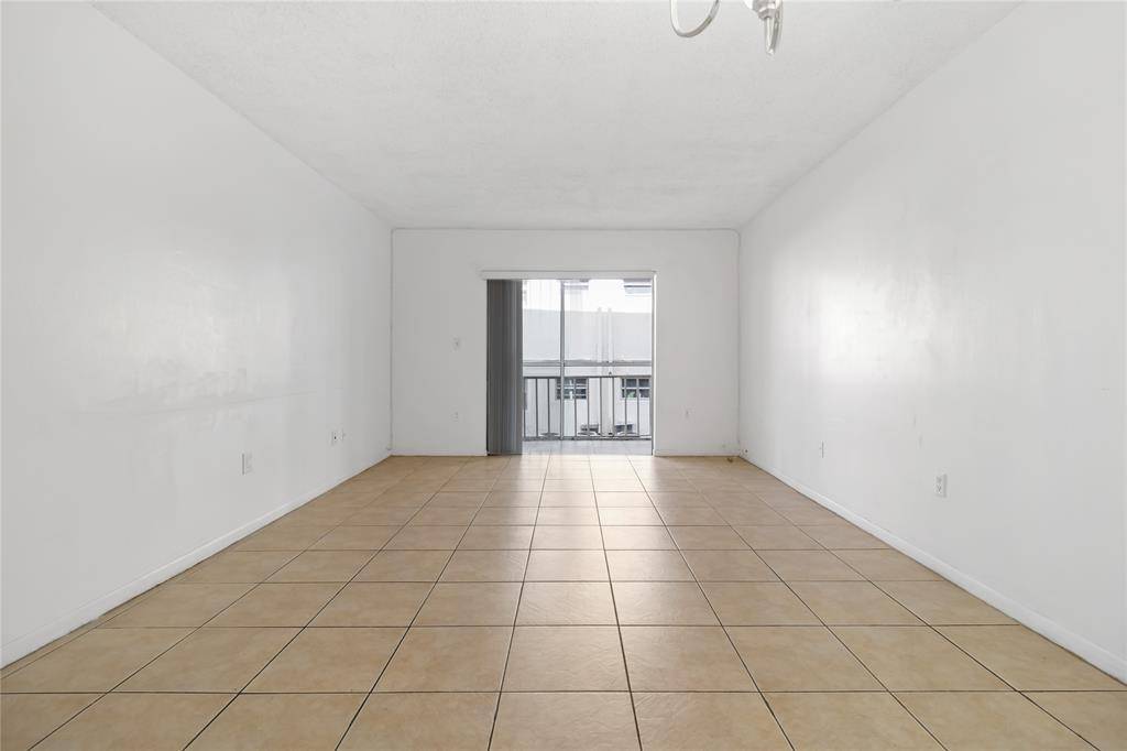 North Miami Beach, FL 33162,16750 NE 10th Ave #126