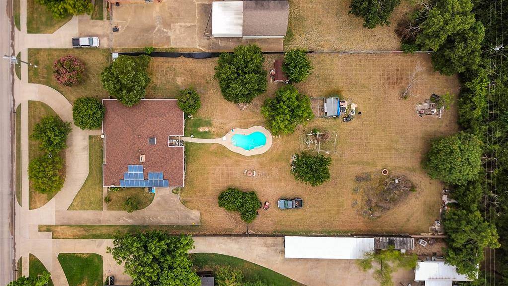 230 S Walnut Grove Road, Midlothian, TX 76065