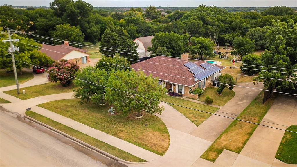 230 S Walnut Grove Road, Midlothian, TX 76065