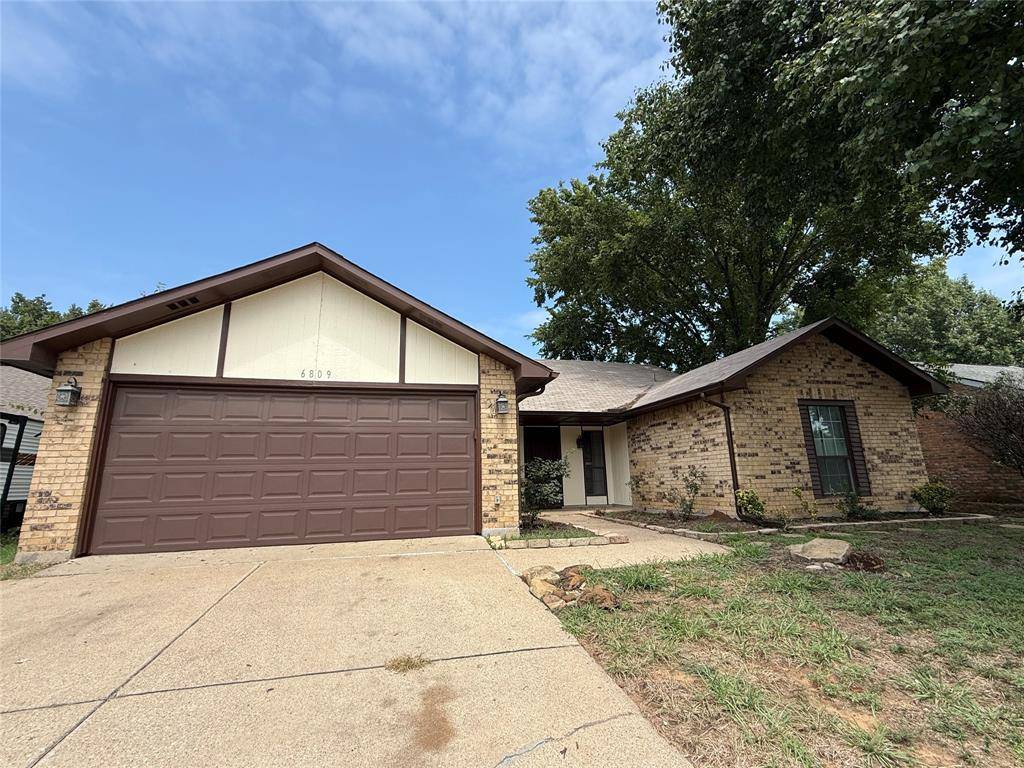Arlington, TX 76016,6809 Greenspring Drive