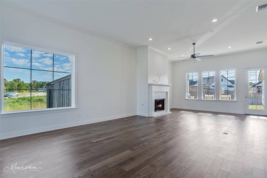 Shreveport, LA 71106,9843 Canebrake Lane