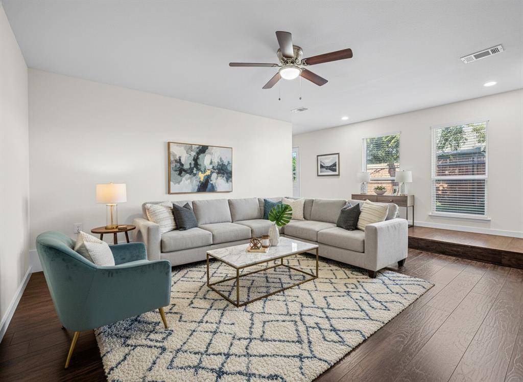 Dallas, TX 75238,11355 Quail Run Street