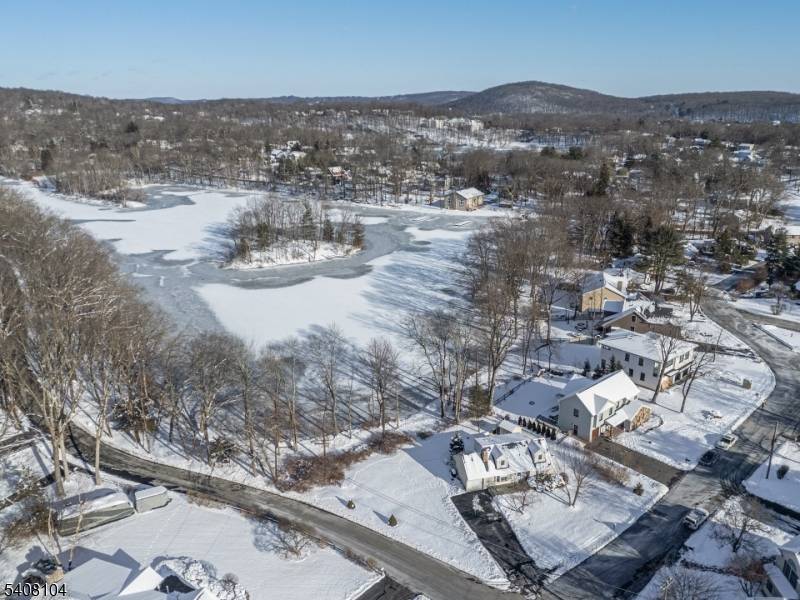 Denville Twp., NJ 07834,30 Edgewater Dr