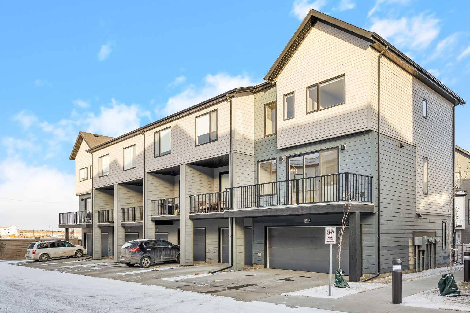 Calgary, AB T3P 1S2,318 Evanscrest SQ NW