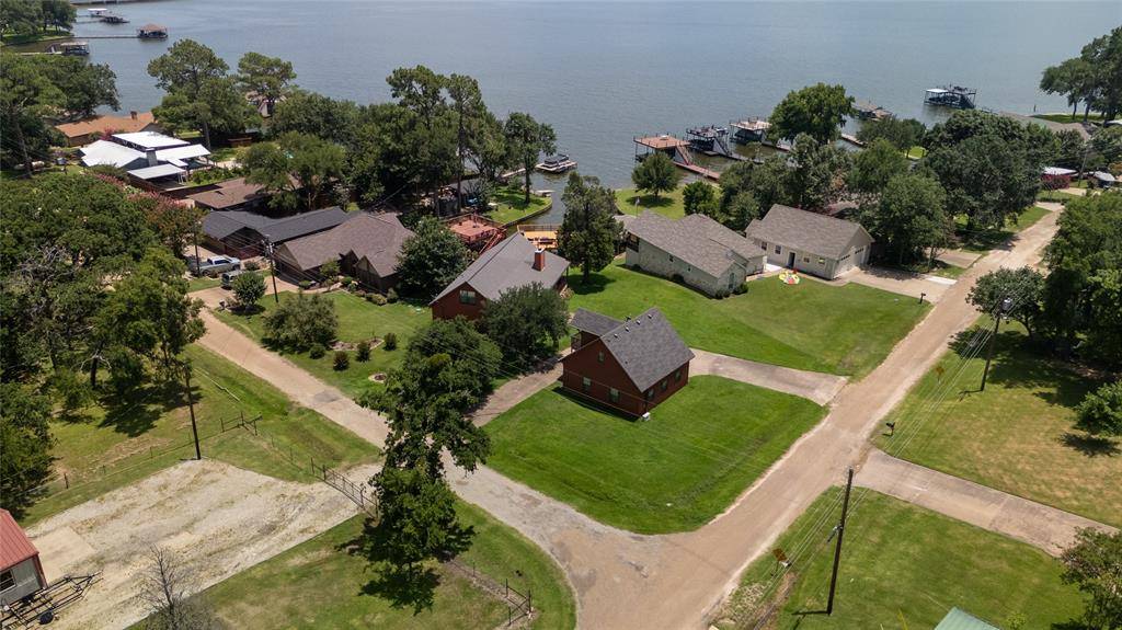 Mabank, TX 75156,301 Lake Front Drive