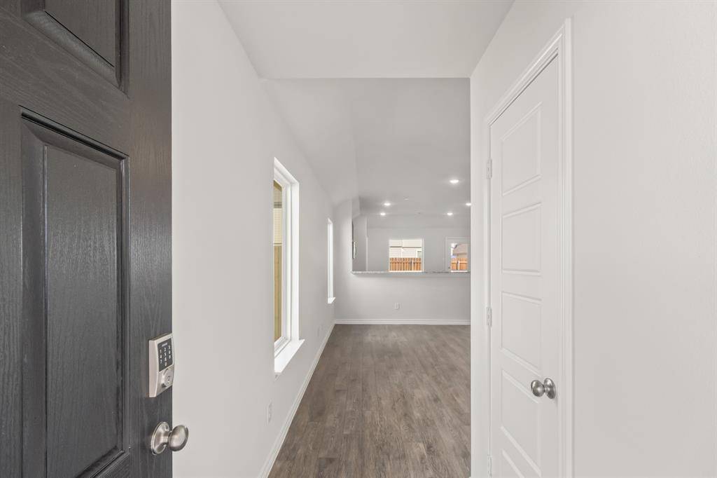 Everman, TX 76140,404 Woodhouse Way