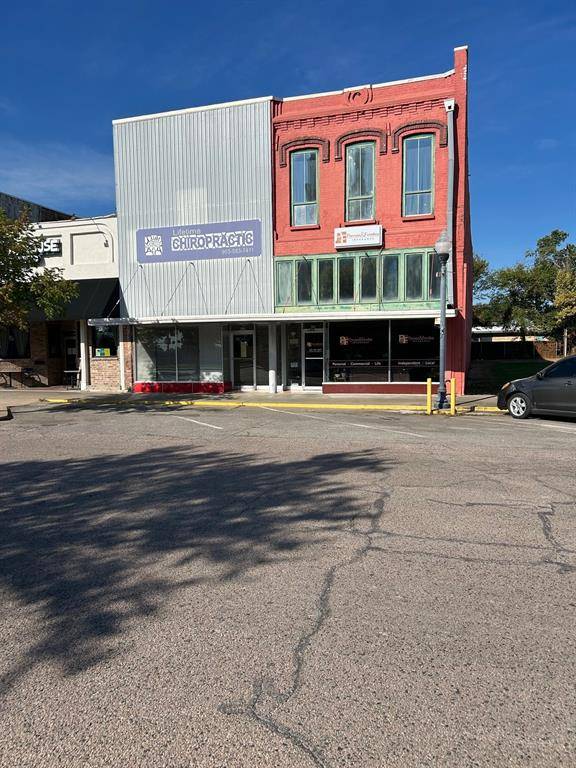 Bonham, TX 75418,417 N Main Street #1