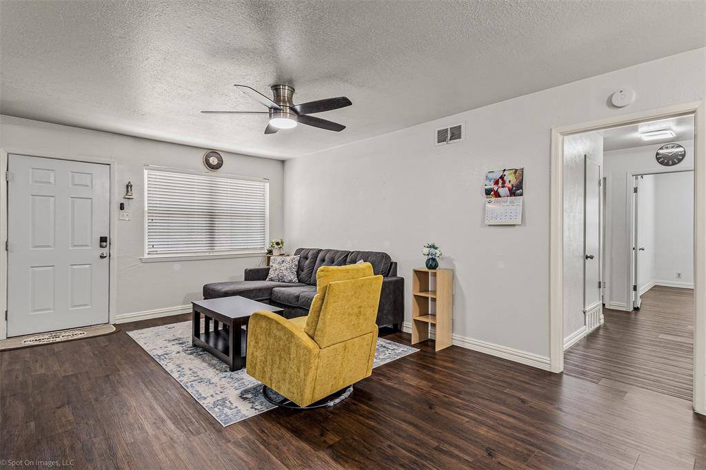 Dallas, TX 75228,9865 Marlin Drive