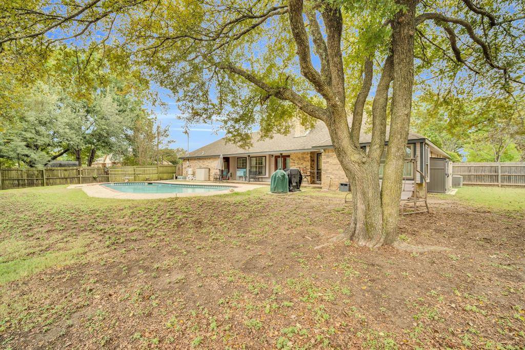 Ovilla, TX 75154,606 Buckboard Street