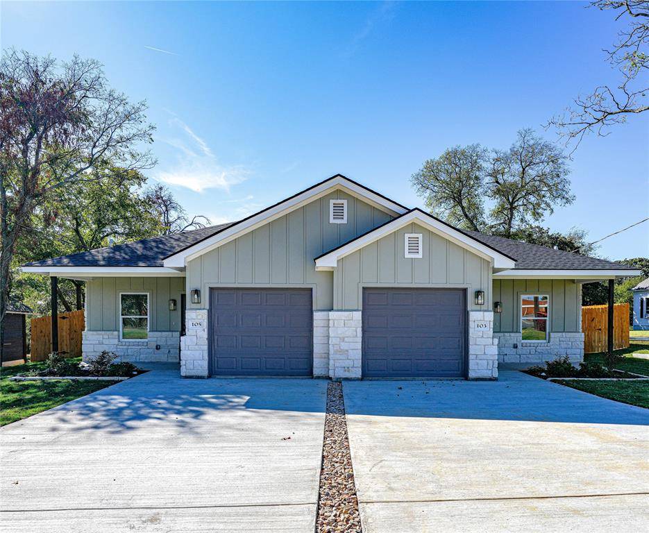 Covington, TX 76636,103 & 105 S Barron