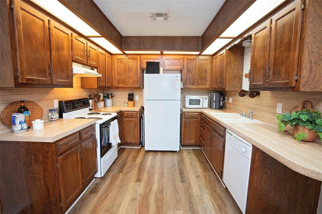 Graham, TX 76450,1212 3rd Street