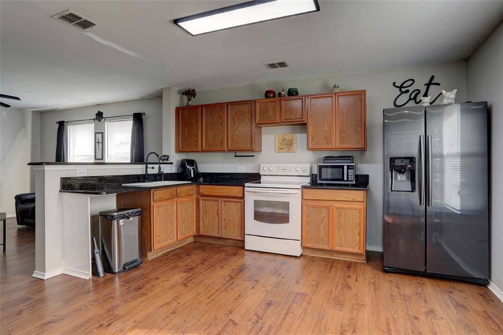 Sanger, TX 76266,204 Deer Run Drive