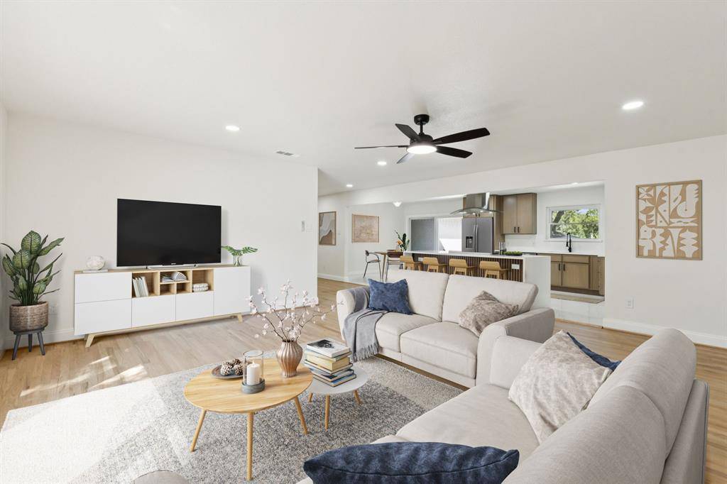 Dallas, TX 75218,11329 Gatewood Place