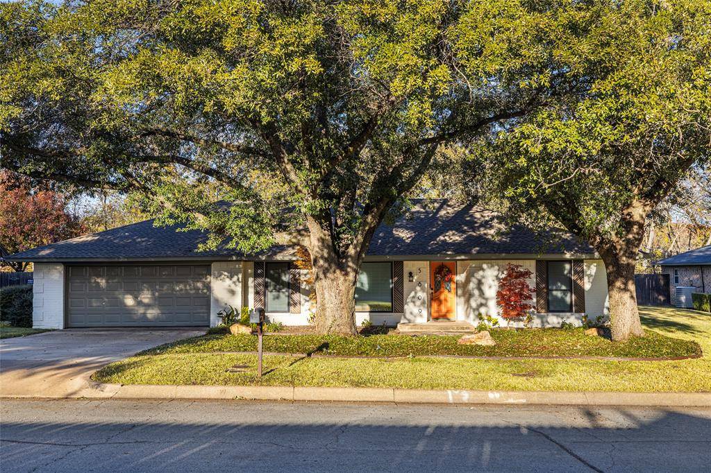 Fort Worth, TX 76133,5809 Rayburn Drive