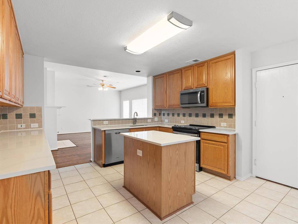 Plano, TX 75025,2425 Brycewood Lane