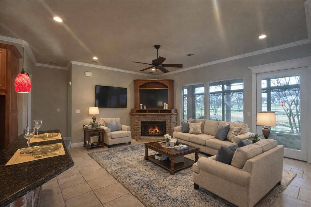 Kemp, TX 75143,18476 Marina Drive