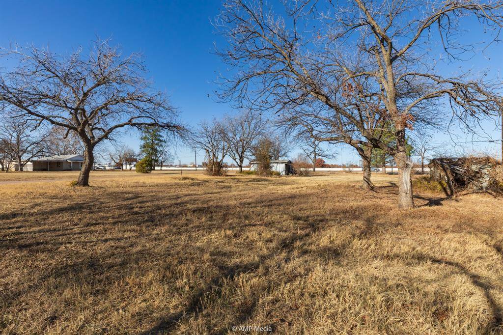 Clyde, TX 79510,309 S Access Road