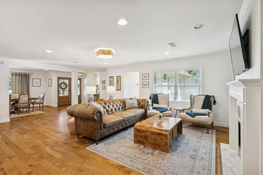 Fort Worth, TX 76109,3124 Tanglewood Trail