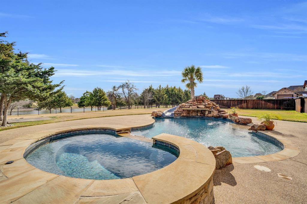 3530 Pleasantville Road, Midlothian, TX 76065