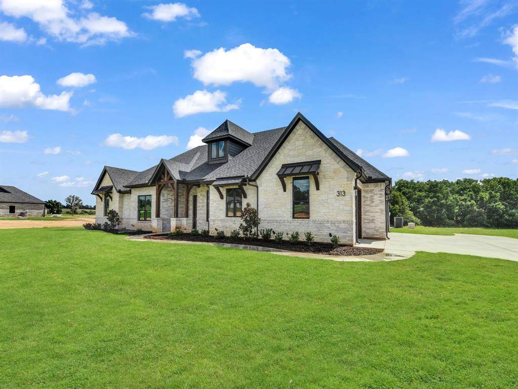 Weatherford, TX 76088,313 Wrangler Court