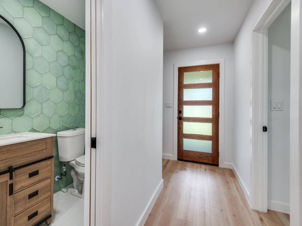 Dallas, TX 75238,10436 Royalwood Drive