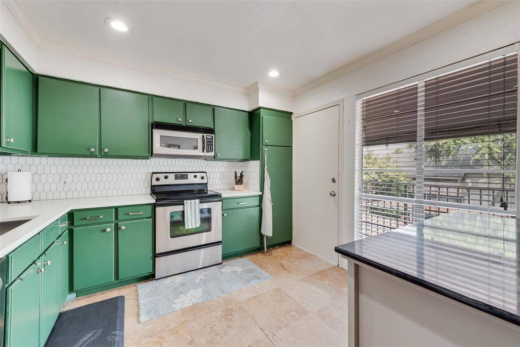 Dallas, TX 75230,10588 High Hollows Drive #281