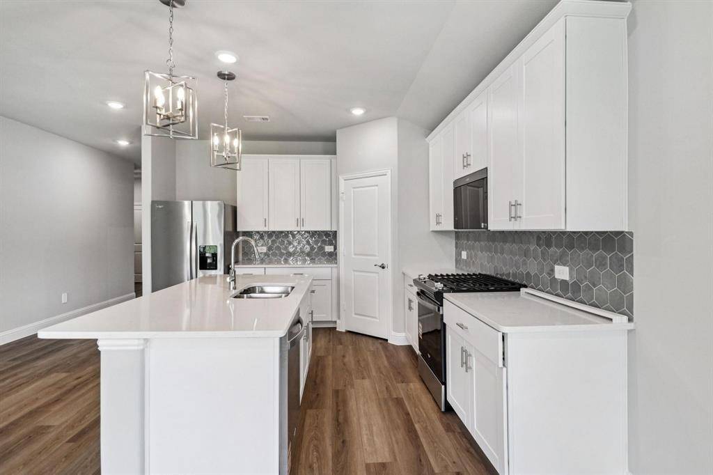 Mckinney, TX 75069,509 Midnight Oak Drive