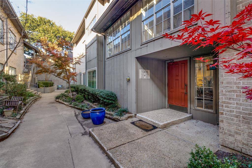 Dallas, TX 75230,10416 High Hollows Drive #232