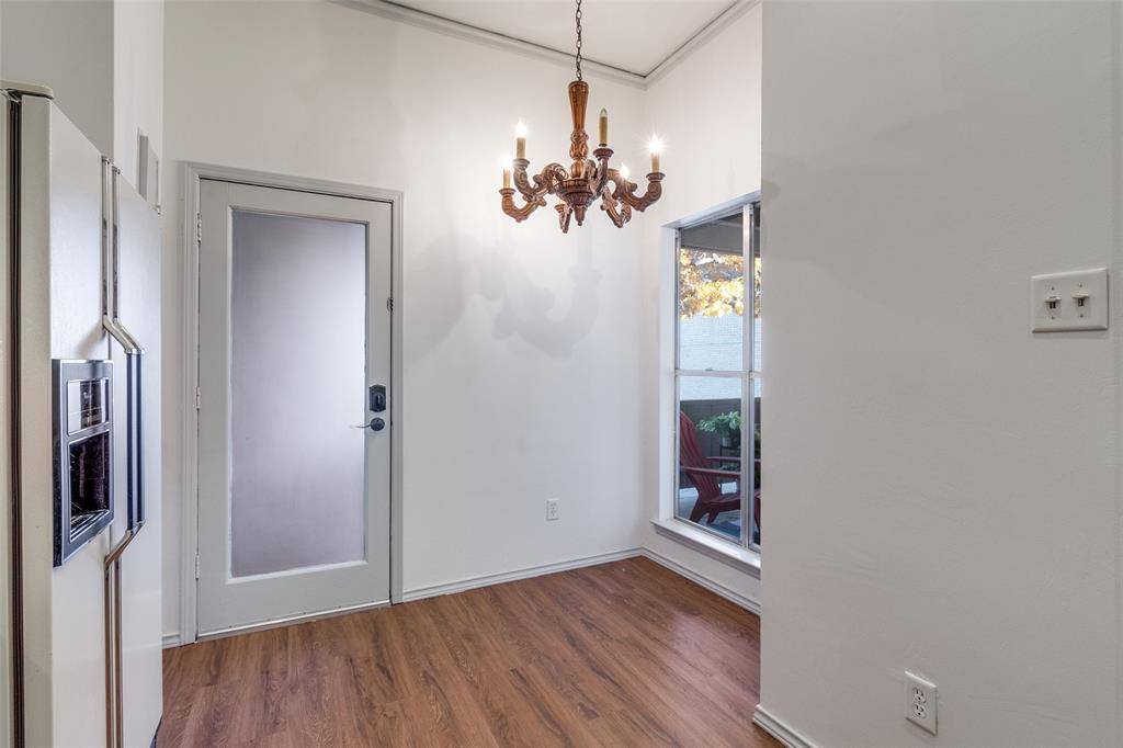 Dallas, TX 75230,10416 High Hollows Drive #232