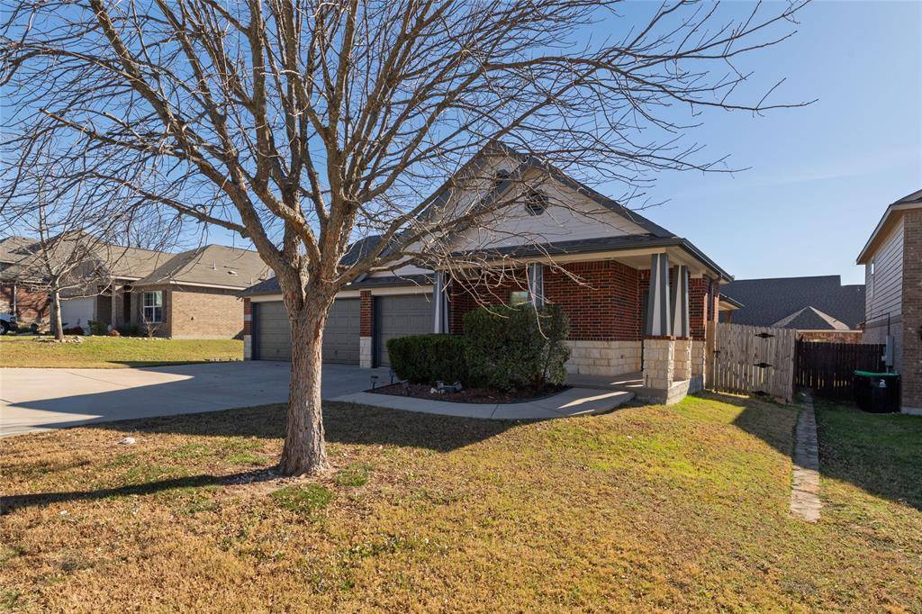 Newark, TX 76071,115 Bear Claw Court