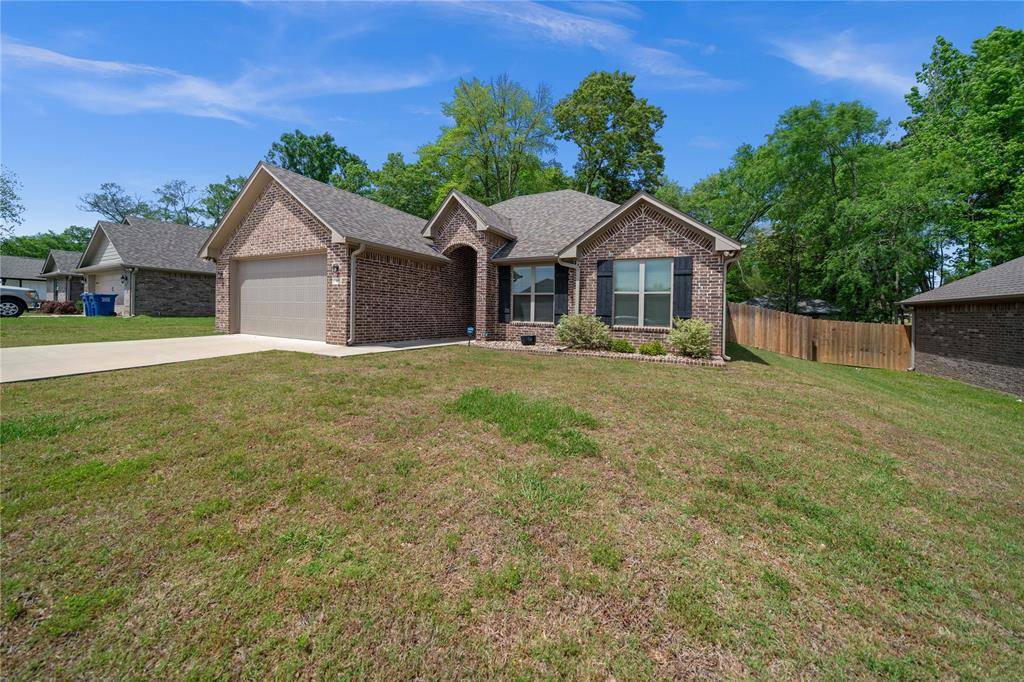 107 Rose Row, Winona, TX 75792