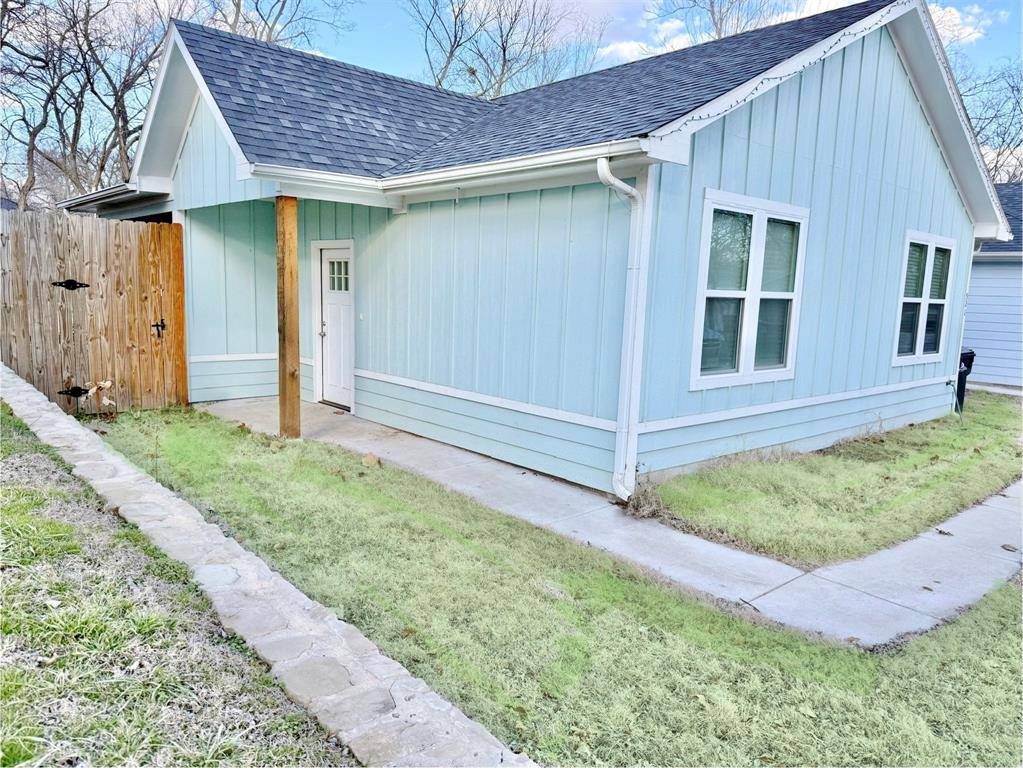 Denison, TX 75021,523 E Hanna Road