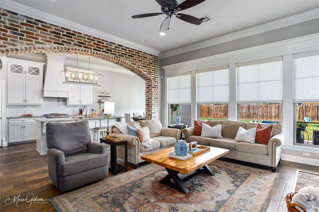 Bossier City, LA 71111,707 Bandera Drive