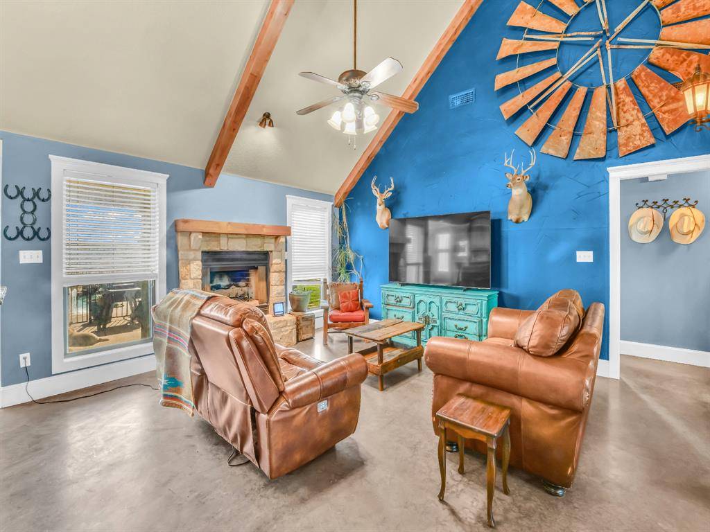 Alvord, TX 76225,4519 County Road 2690