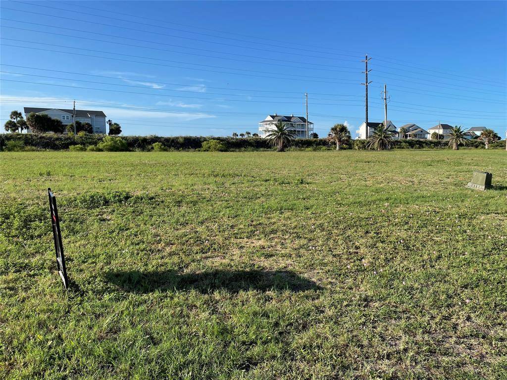 4503 S Sunset Bay, Galveston, TX 77554