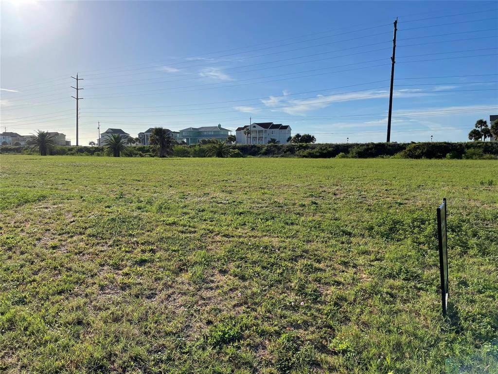 4503 S Sunset Bay, Galveston, TX 77554