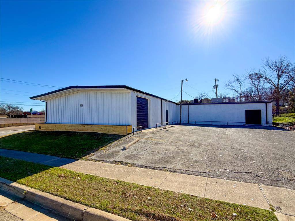 Fort Worth, TX 76110,3850 South Freeway