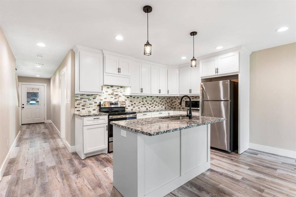 Denison, TX 75020,1604 Johnson Street W