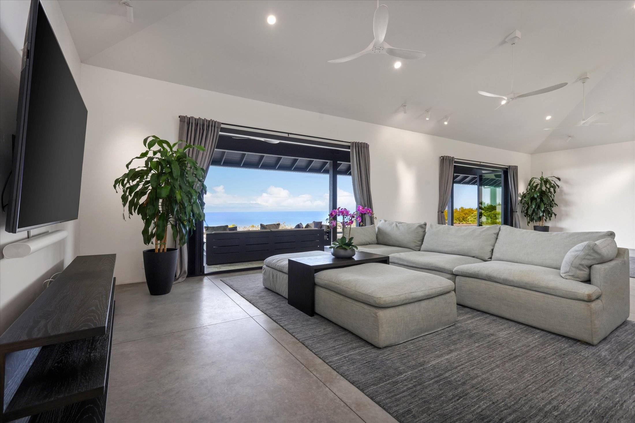 Kailua-kona, HI 96740,72-4136 AWALUA PL