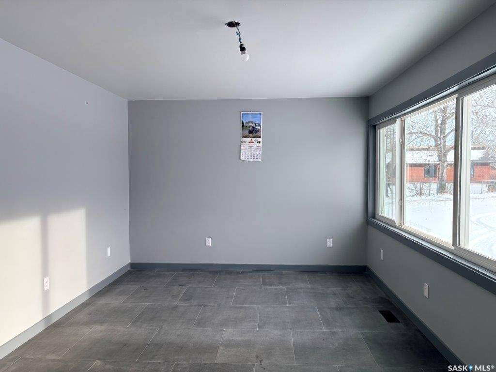 142 7th AVENUE SW, Eston, SK S0L 1A0