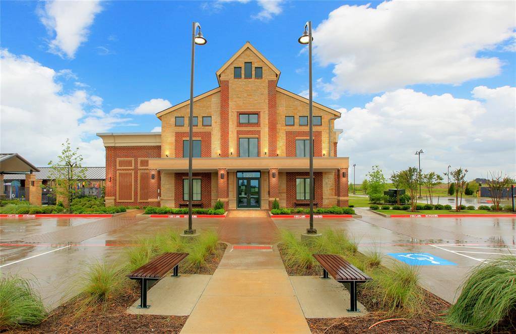 Forney, TX 75126,1334 Parkdale Street