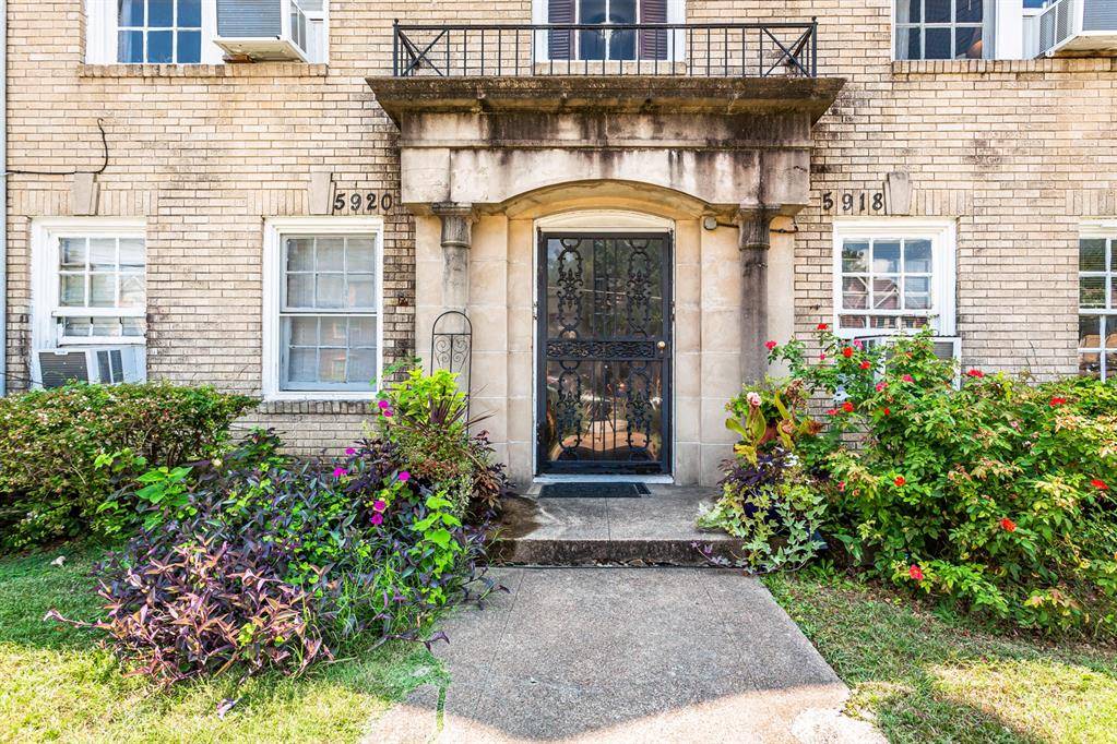 Dallas, TX 75206,5918 La Vista Drive #3