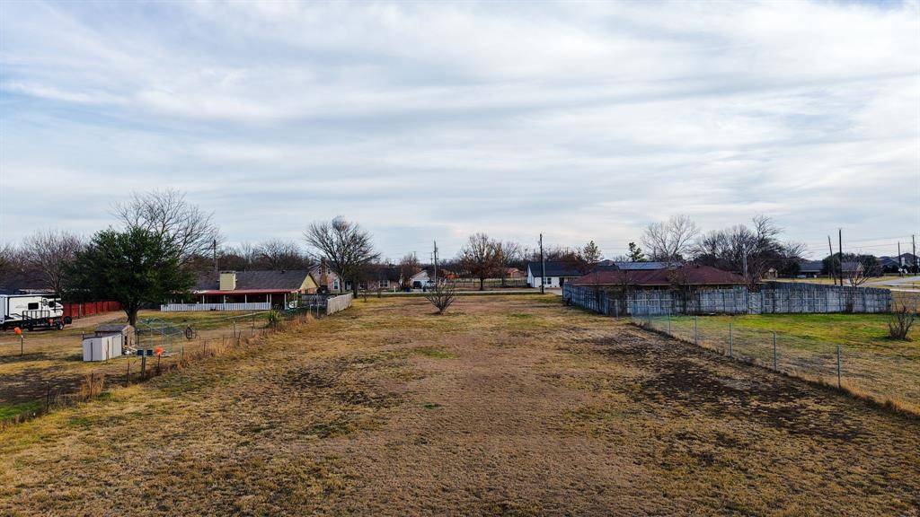 439 Wolf Run Court, Lavon, TX 75166